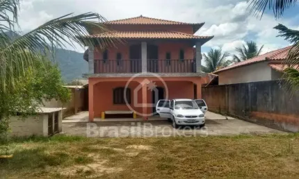 Casa à venda com 360,00m² e 3 quartos em Jaconé, Maricá - rj