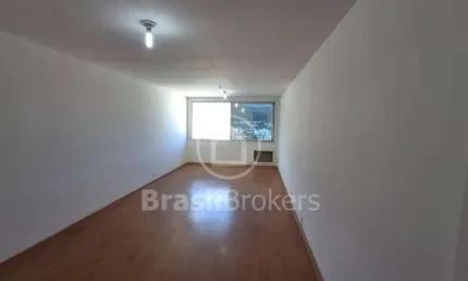 Sala Comercial à venda com 35,00m² e 1 quarto em Jacarepaguá, Rio de Janeiro - Rj
