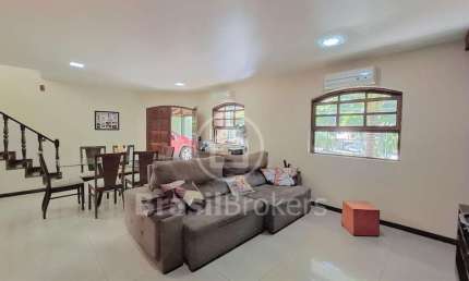 Casa Espetacular na Freguesia – Jacarepaguá | 3 Quartos + Lazer Completo!