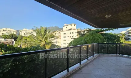 Freguesia, 3 quartos, dependência completa,124 metros. 1 suite, 2 vagaa
