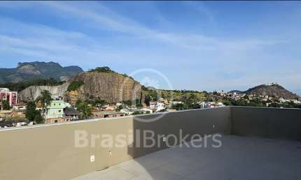 Excelente cobertura Duplex com 05 Quartos no Pechincha.