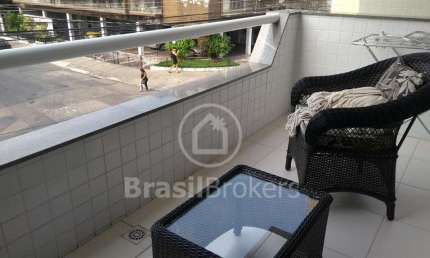 Aparatamento amplo 01 quarto, varanda, elevador 52 m²