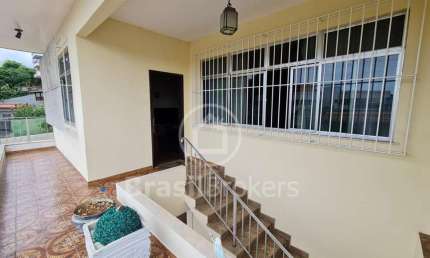 Casa à venda com 650,00m² e 4 quartos em Jardim Guanabara, Rio de Janeiro - rj