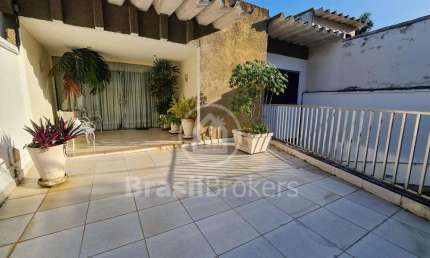 Casa à venda com 350,00m² e 5 quartos em Jardim Guanabara, Rio de Janeiro - RJ
