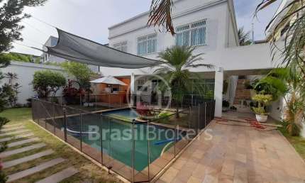 Casa com 4 quartos à venda na Rua Dom Emanuel Gomes, Jardim Guanabara, Rio de Janeiro