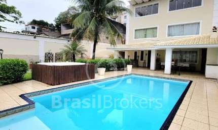 Casa à venda com 414,00m² e 5 quartos em Bancários, Rio de Janeiro - rj