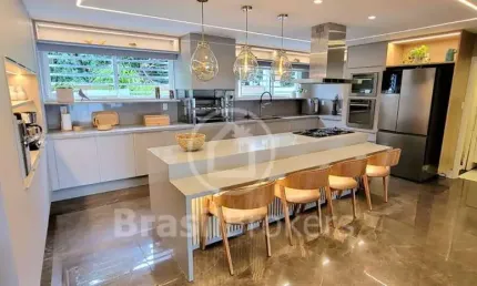 Casa à venda com 768,00m² e 5 quartos em Jardim Guanabara, Rio de Janeiro - rj