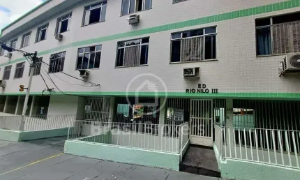 Apartamento vista livre, frente e sol da manhã na Rua Babaçu, pertinho da praia da Bica!,
