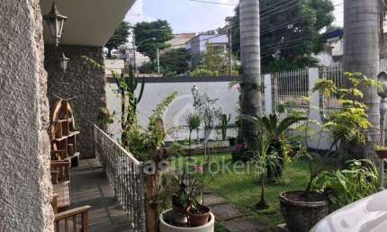 Casa linear à venda com 360,00m² e 3 quartos em Moneró, Rio de Janeiro - rj