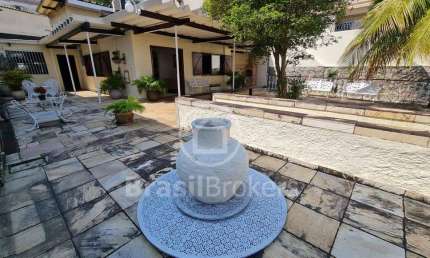 CASA LINEAR COM 3 QUARTOS - 323m² - JARDIM GUANABARA - RJ