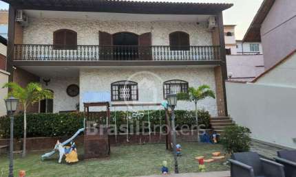 Casa à venda com 313,00m² e 5 quartos em Jardim Guanabara, Rio de Janeiro - rj