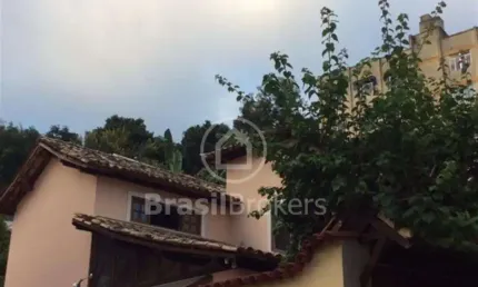 Casa à venda com 118,00m² e 3 quartos em Pitangueiras, Rio de Janeiro - rj