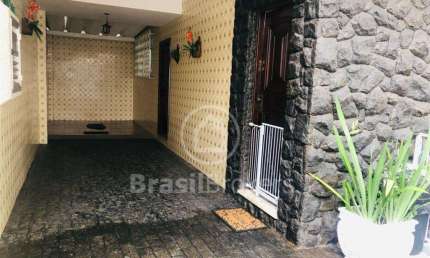 Casa à venda com 314,00m² e 4 quartos em Tauá, Rio de Janeiro - rj