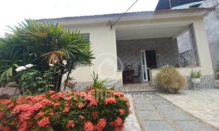 Casa com 3 quartos à venda na Rua Marquês de Muritiba, Cocotá, Rio de Janeiro