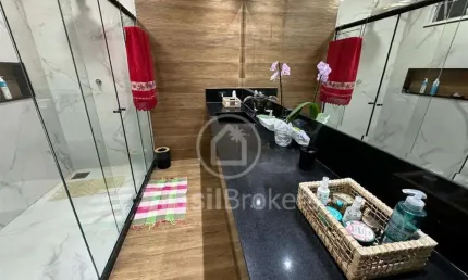 Casa com 4 quartos à venda na Rua Abélia, Jardim Guanabara, Rio de Janeiro