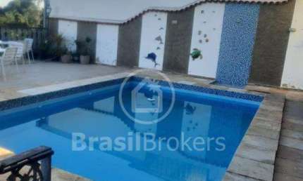 Casa à venda com 480,00m² e 4 quartos em Bancários, Rio de Janeiro - rj