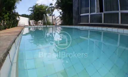 Casa à venda com 313,00m² e 6 quartos em Jardim Carioca, Rio de Janeiro - rj