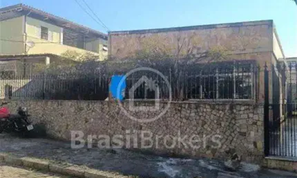Oportunidade: Casa 3 Quartos, Suíte e Anexo nos Fundos!