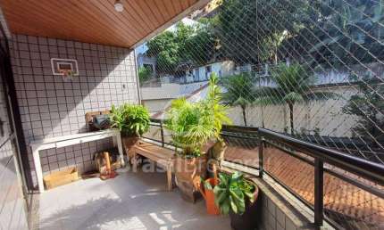 Magnifico apartamento de 2 quartos com vista livre em prédio com elevador na rua Muiatuca Jardim Carioca
