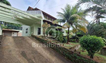 Casa à venda com 1000,00m² e 4 quartos em  Saquarema - RJ