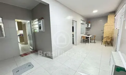 LINDA CASA NA PORTUGUESA - ILHA DO GOVERNADOR - RJ - 130m²