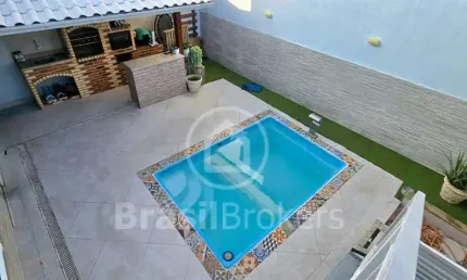 Casa portuguesa - três quartos com piscina e área de lazer