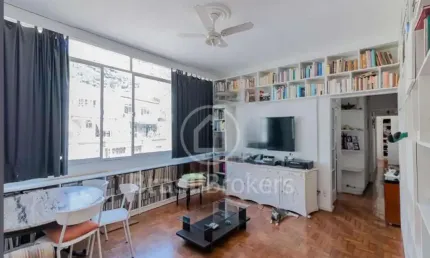 Apartamento de 3 quartos (1 suíte) com 89 m² todo reformado a 2 minutos do metrô.