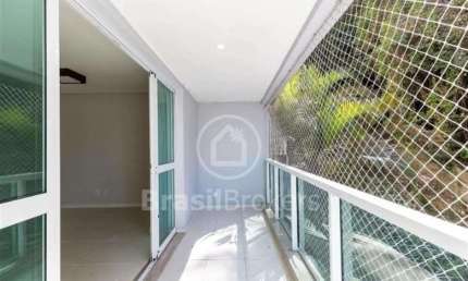 Apartamento Duplex à Venda em Laranjeiras – Vista Deslumbrante para o Pão de Açúcar!