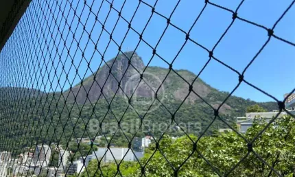 Apartamento 4 quartos (sendo 1 suíte) + 2 vagas na região da lagoa