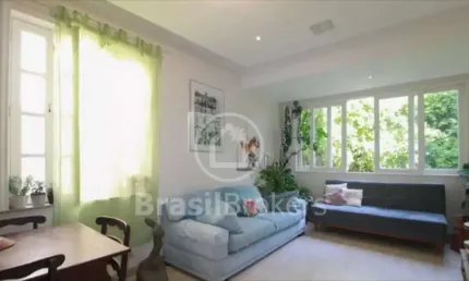 Apartamento aconchegante à venda com 3 quartos, 1 suíte, dependência completa!