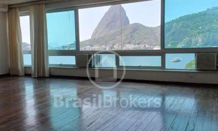Apartamento à venda de 3 quartos na Av. Rui Barbosa