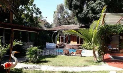 Casa à venda com 480,00m² e 6 quartos em Cosme Velho, Rio de Janeiro - rj