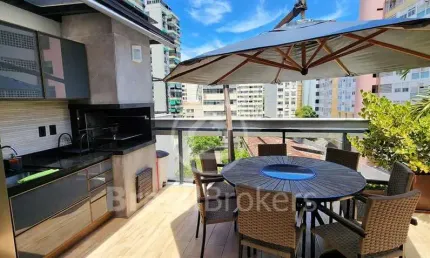Cobertura Duplex com 169 m², 3 quartos (2 suítes), escritório, toda mobiliada, vista livre para Parque Guinle, 2 vagas de garagem a 5 min do metrô.