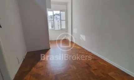 CHARMOSO APARTAMENTO NA GLORIA DE 1 QUARTO E SALA!!