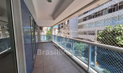 Leblon, Cobertura Duplex no inicio da Rua Timoteo Costa.