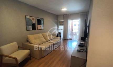 OTIMO APARTAMENTO NA GAVEA COM 2 QUARTOS, VARANDA E VAGA