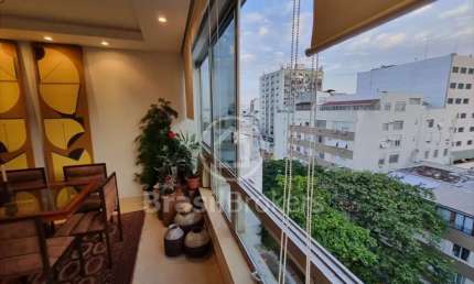 Leblon, 3 quartos, 2 suites, 2 vagas, predio exclusivo, 1 por andar, 153m2.