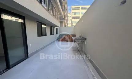 Leblon, predio novo da Mozak, excelente garden com piscina a area externa. Predio com infraestrutura total. 1 vaga de garagem.