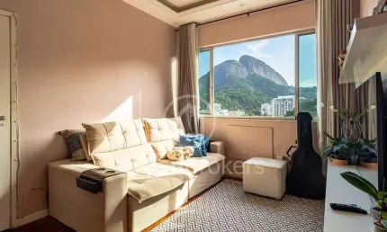 Melhor localização da Gávea ! Vista livre e excelente planta de sala e 3 quartos, com 1 vaga e portaria 24 horas !