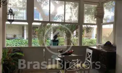 Apartamento na Sambaiba, em local bucólico no Leblon