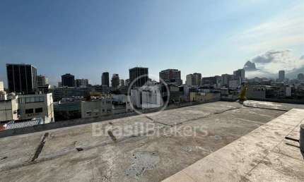 Cobertura no quadrilatero de Ipanema, 600m2 de área, 4 Suites, 4 vagas.