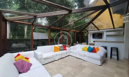 Casa à venda na Rua Visconde de Carandaí, Jardim Botânico, Rio de Janeiro