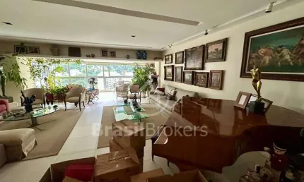 Apartamento de 5 Quartos com 207m² no Condomínio Village
