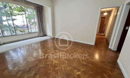 Marques de Abrantes, 3 quartos, 121 metros, com vaga de garagem.