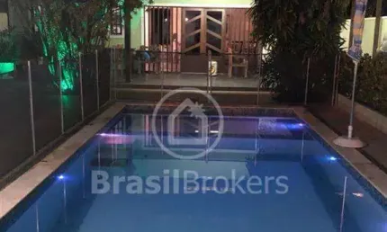 Casa em Condomínio Bosque dos Esquilosà venda com 608,00m² e 6 quartos em Jacarepaguá, Rio de Janeiro - rj