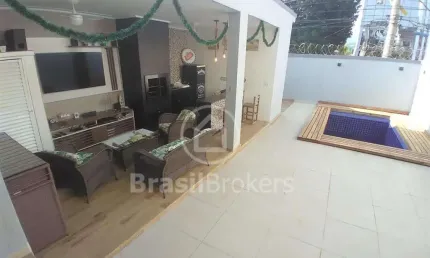 Casa de Vila à venda com 262,00m² e 4 quartos em Recreio dos Bandeirantes, Rio de Janeiro - rj