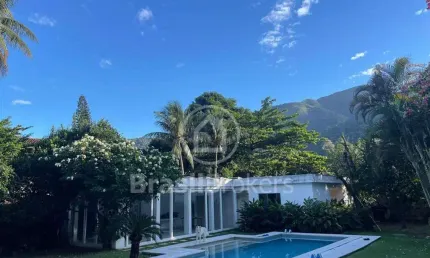 Mansão Exclusiva no Itanhangá – 531m² de Luxo e Conforto