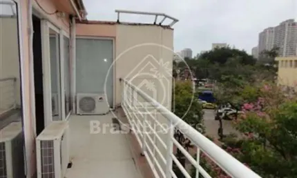 Casa à venda na Avenida das Américas, Barra da Tijuca, Rio de Janeiro