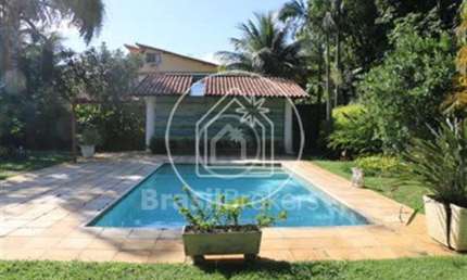 Casa em condomínio à venda com 1200m² e 5 quartos em Recreio dos Bandeirantes