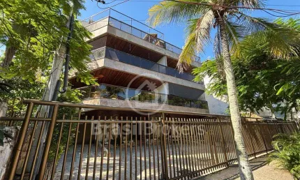 Cobertura Linear com 200m2 a Venda no Recreio dos Bandeirantes